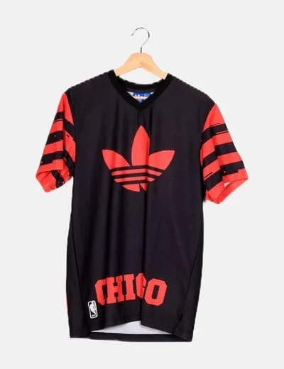 Adidas Camiseta deportiva negra logo