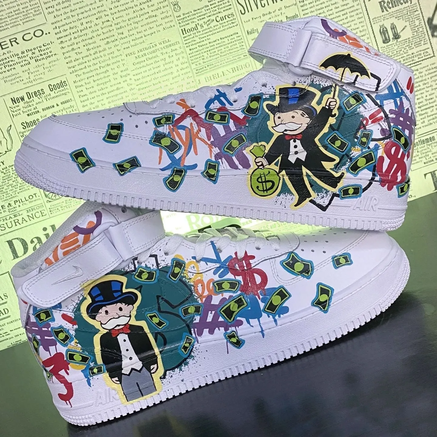 Air Force  1 x Monopoly Grafitti