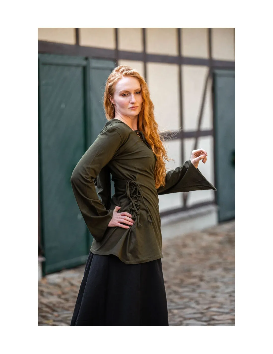 Blusa medieval Lea con cordones