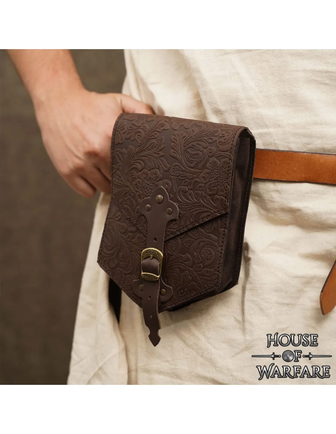 Bolso medieval cuero marrón repujado