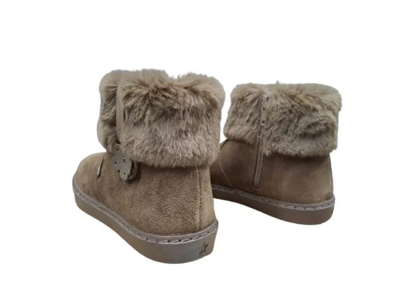 BOTA DE PIEL SERRAJE TITANITOS EN COLOR TAUPE U712 PALOMA