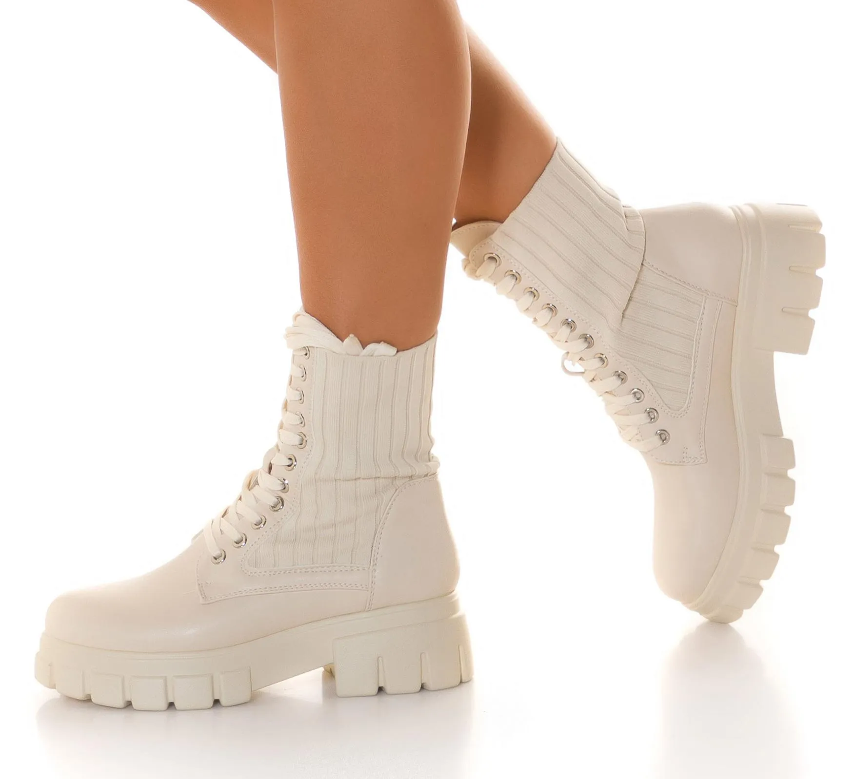 Botas comodidad y moda Crema