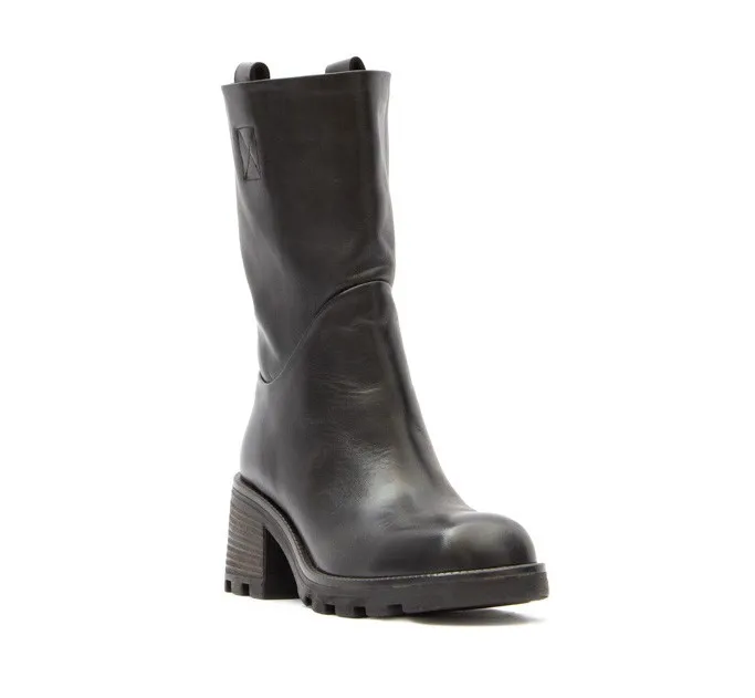 Botin negro piel moda suela goma
