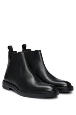 Botines Chelsea de piel con detalle de rayas de la marca