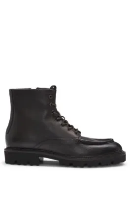 Botines de piel granulada con puntera marcada