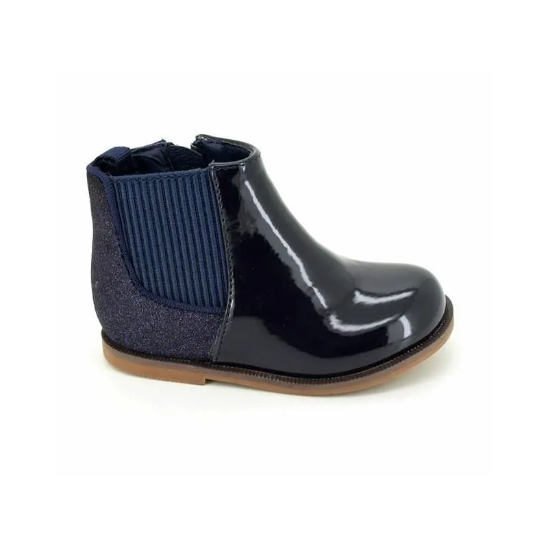 Botines niña con charol