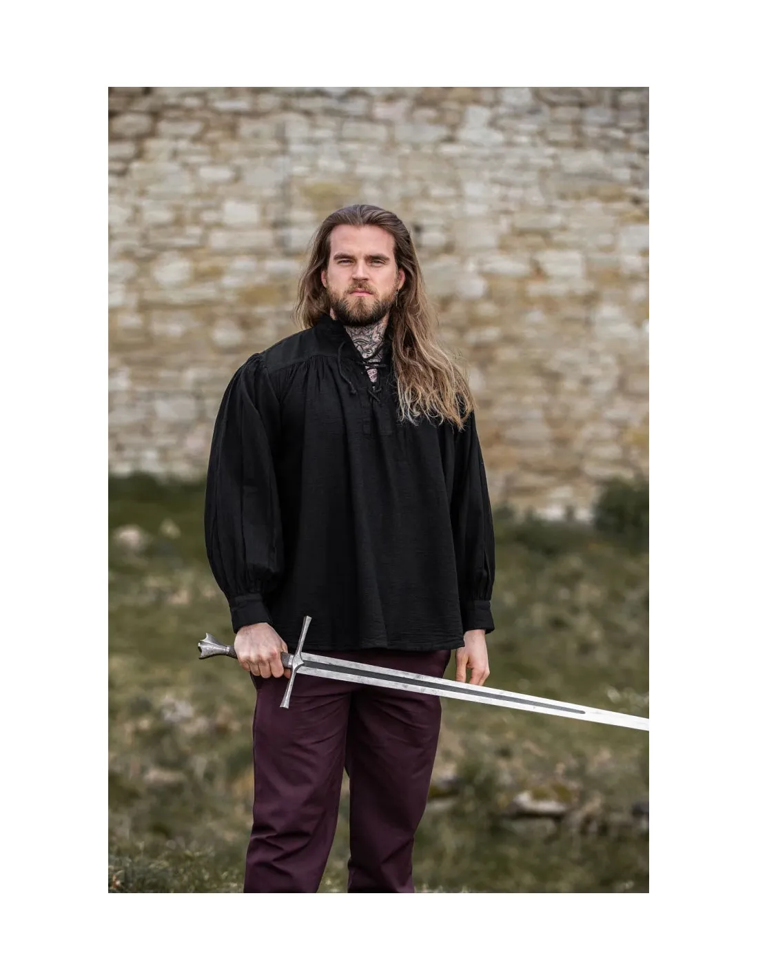 Camisa medieval negra con lazos