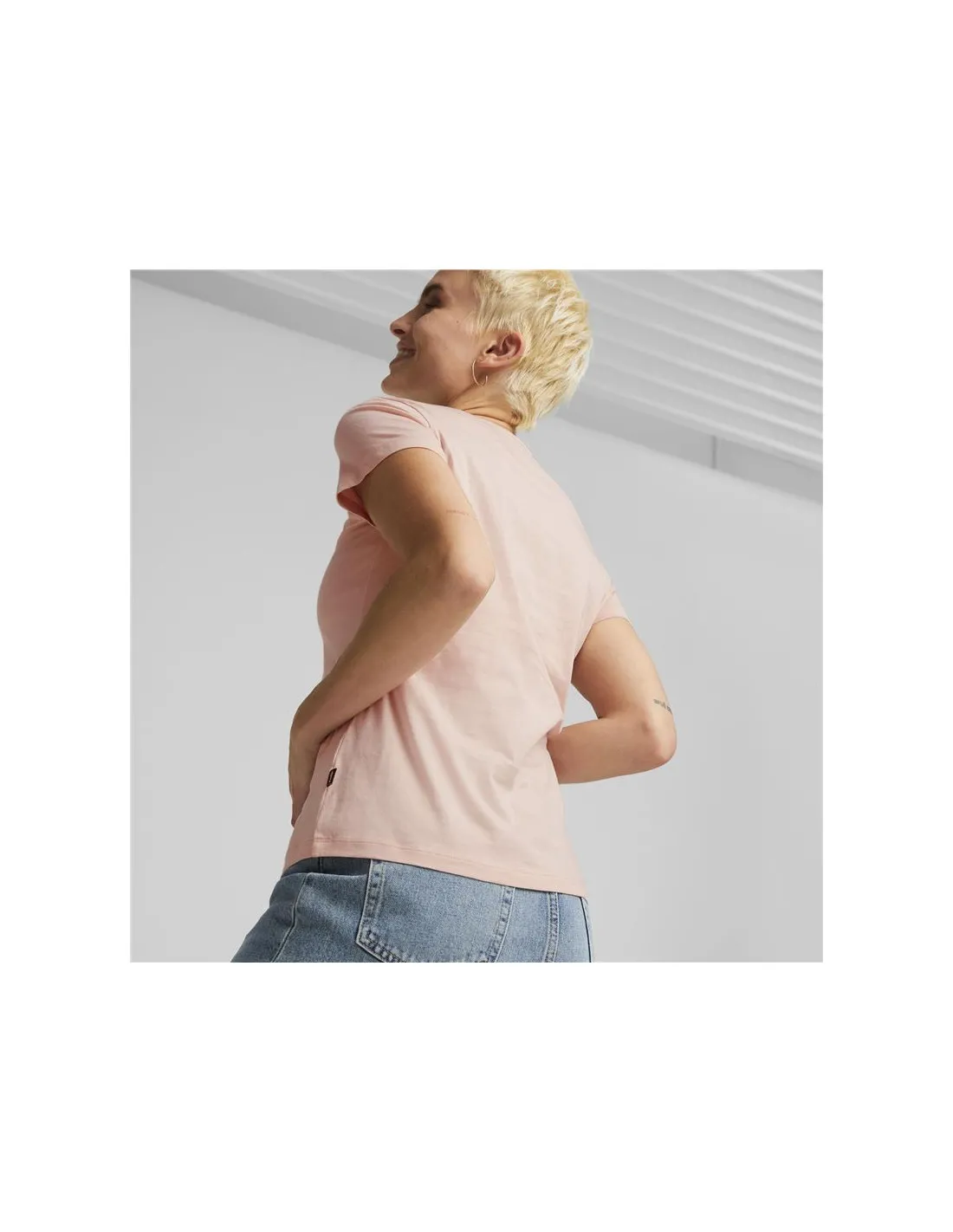 Camiseta Puma Essentials+ Embroidery Mujer Pk