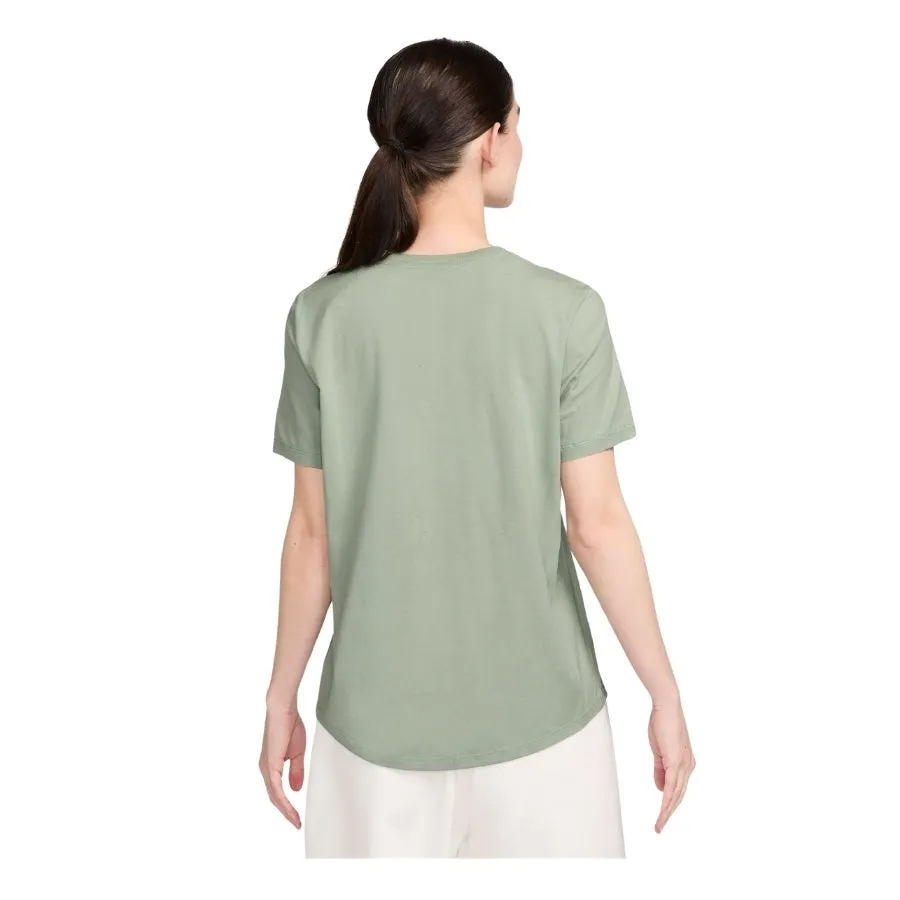  Camisetas manga corta Nike W Nsw Club Ss Tee Icn Ftra