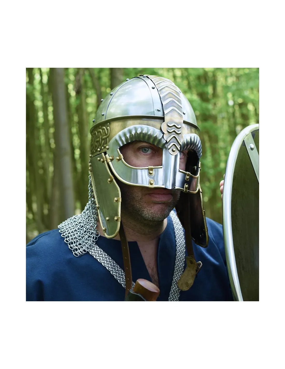 Casco medieval con visera Beowulf