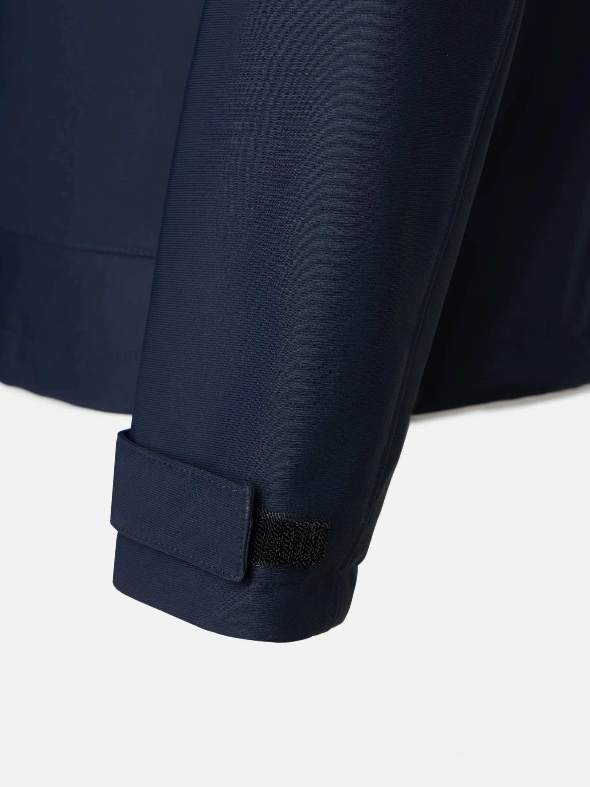Chaqueta tecnica capucha azul marino