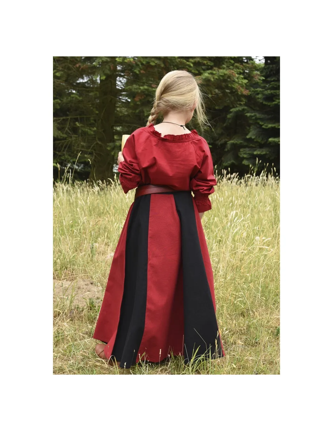 Falda medieval para niña, Lucía