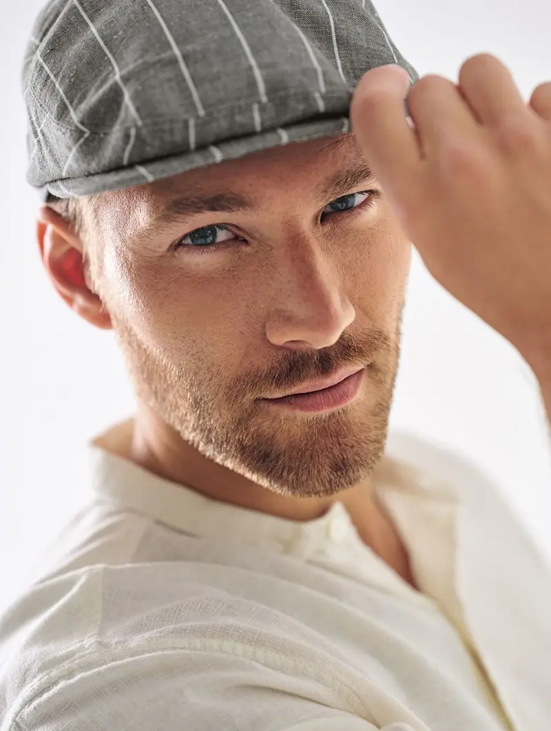 Gorra plana a rayas de cáñamo y algodón orgánico