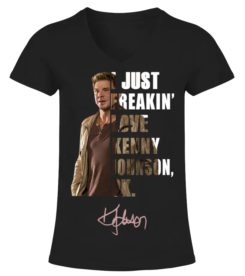 I JUST FREAKIN' LOVE KENNY JOHNSON , OK. Camiseta cuello pico Mujer