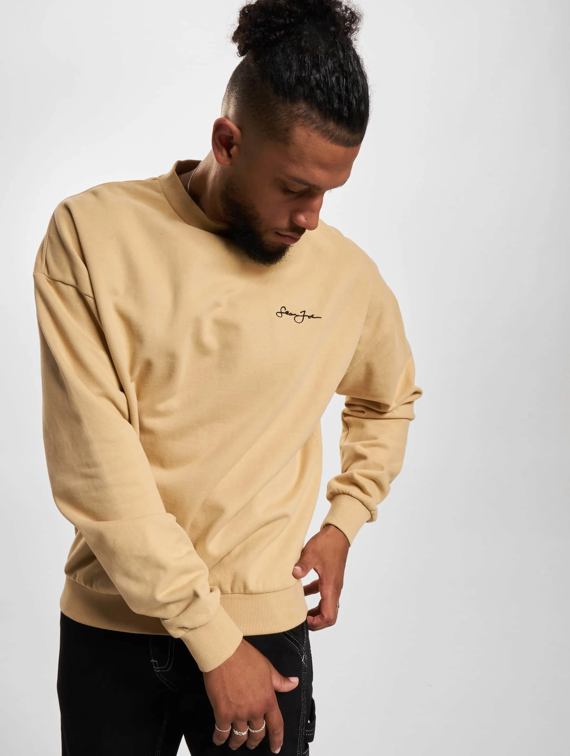 JM2330211 SJ SCRIPT LOGO RETRO BACKPRINT CREW