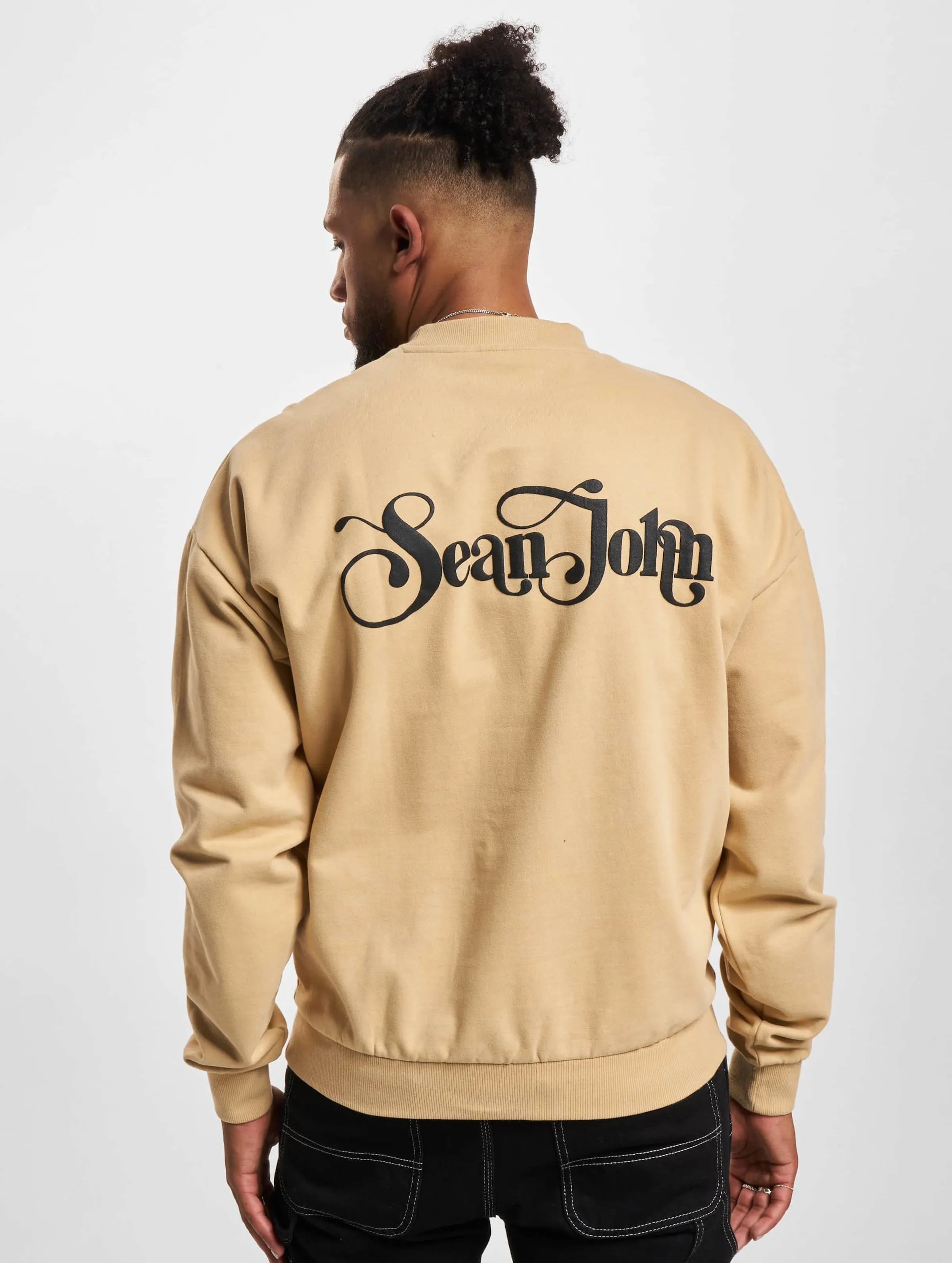 JM2330211 SJ SCRIPT LOGO RETRO BACKPRINT CREW