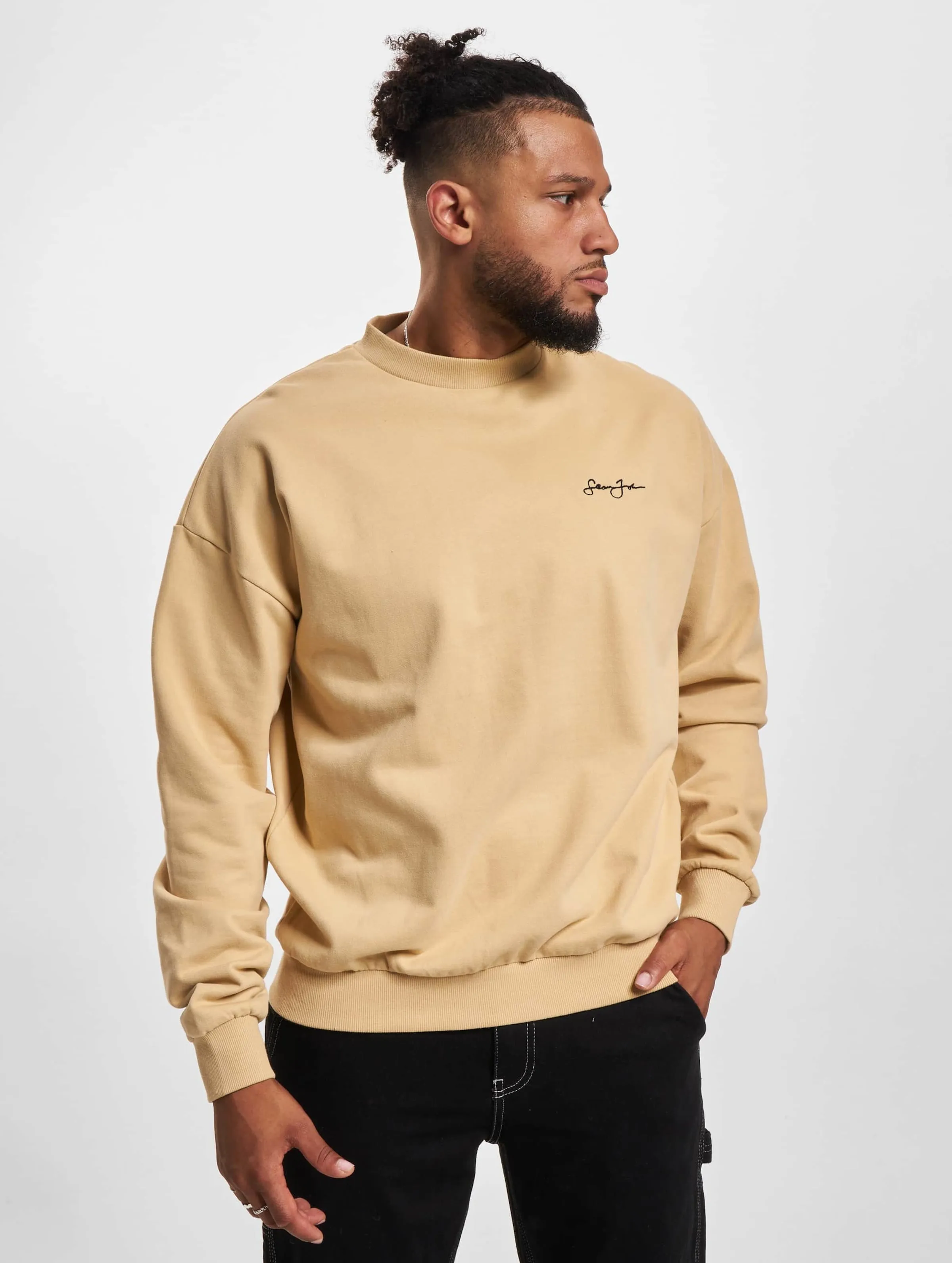 JM2330211 SJ SCRIPT LOGO RETRO BACKPRINT CREW