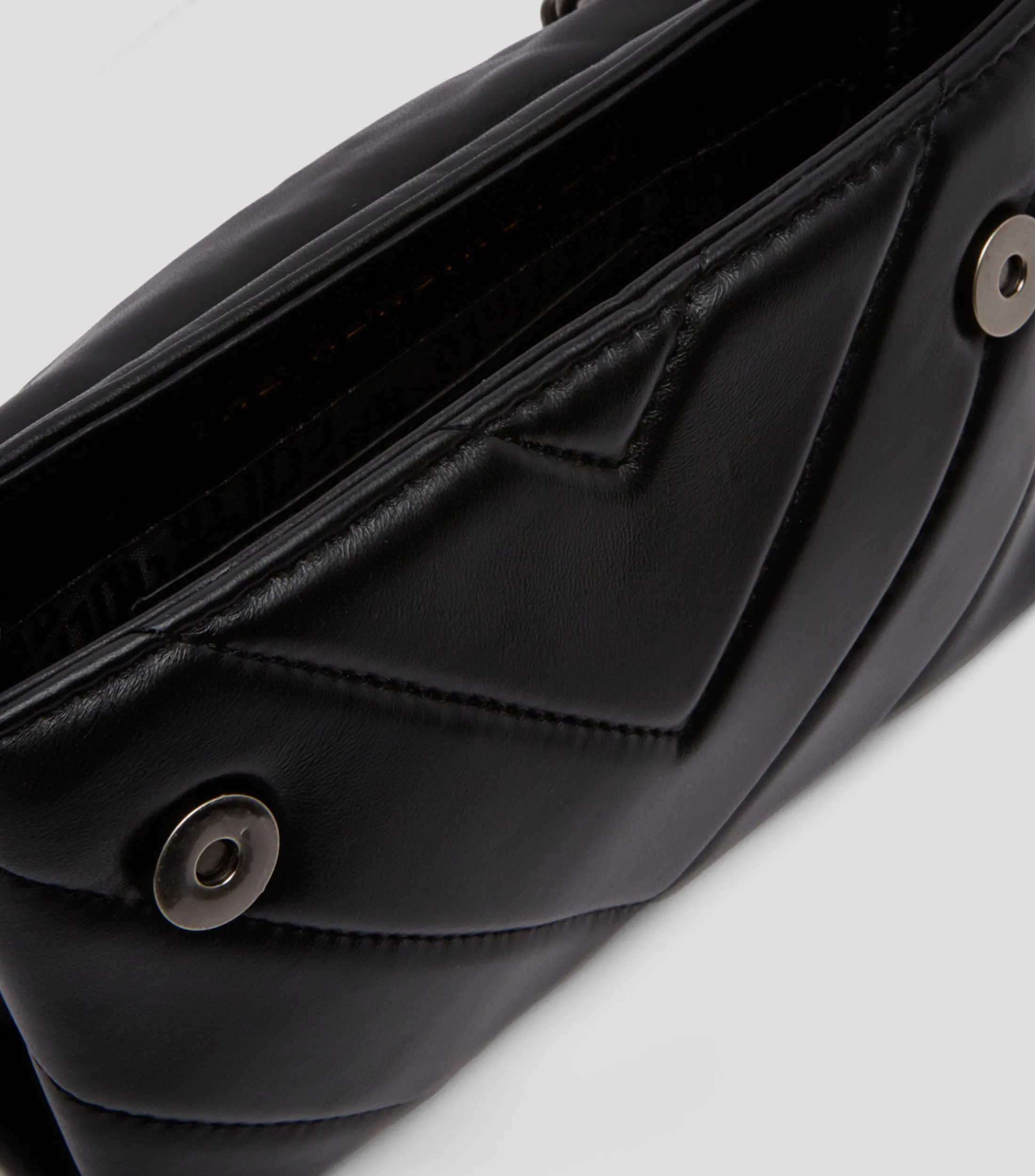Kurt Geiger Bolso crossbody negro en piel Mini Kensington acolchado Mujer