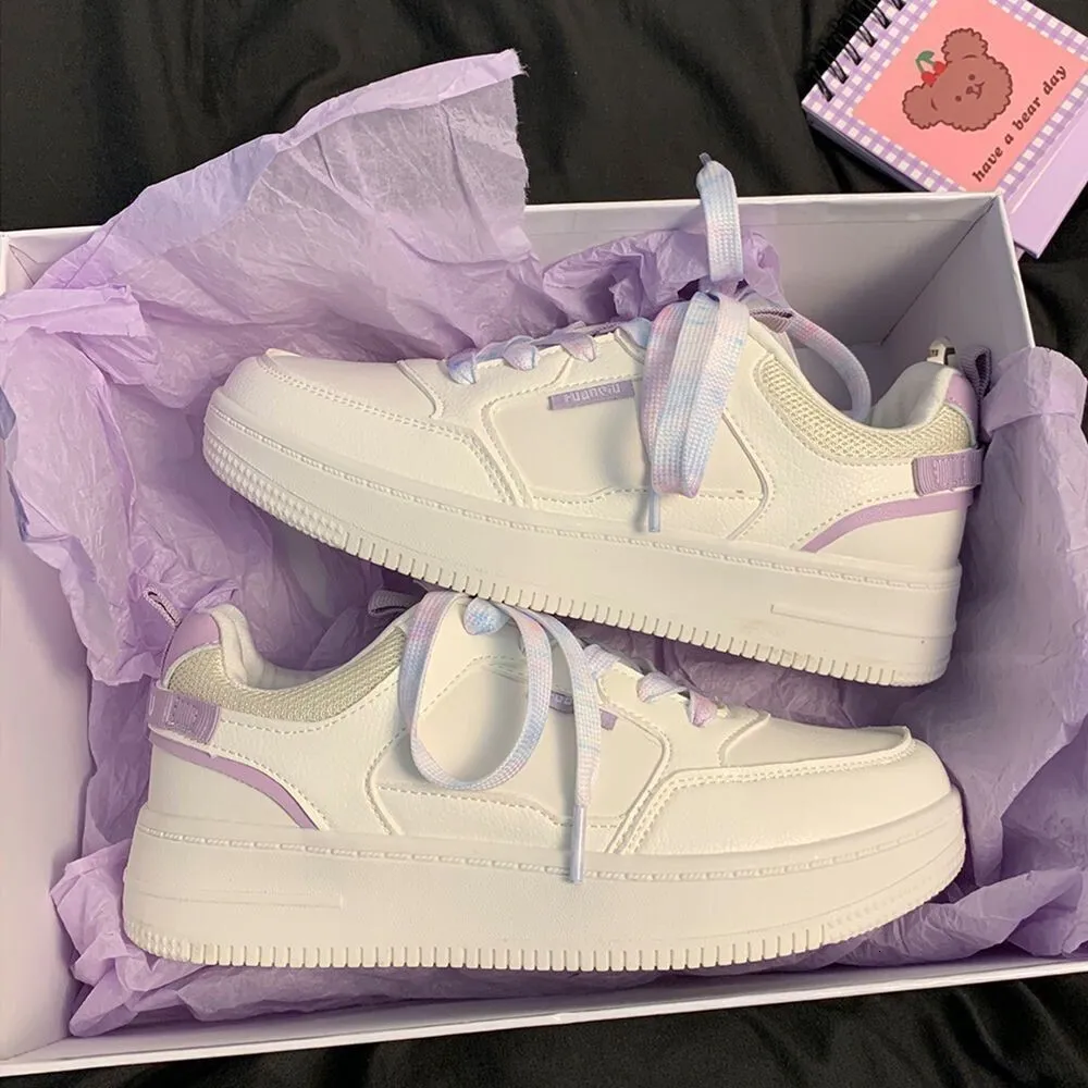 Little White White 2024 Summer Nuevo versátil para niños Estudiantes Fashion Spring Instagram Instagram Sports Sports Casual Boa