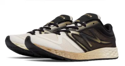 New Balance  822V3
