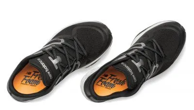 New Balance  822V3