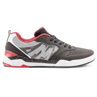 New Balance 868