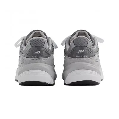 New Balance 990v6