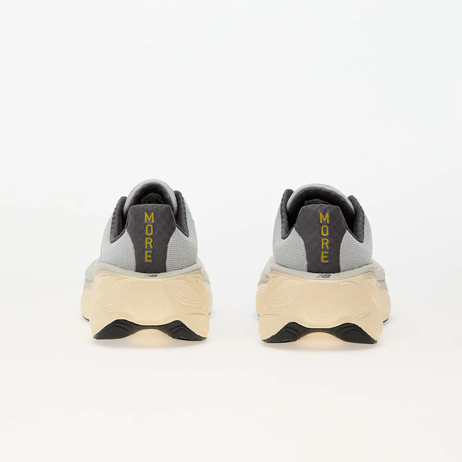 New Balance Freshfoam More V5