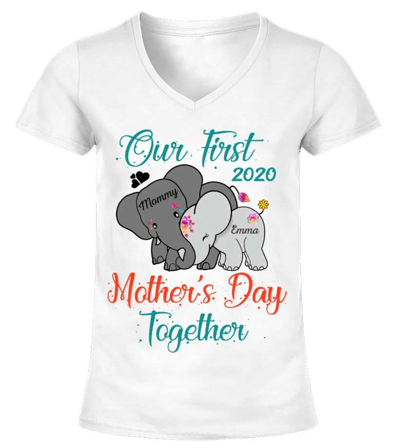 OUR FIRST MOTHER'S DAY TOGETHER Camiseta cuello pico Mujer