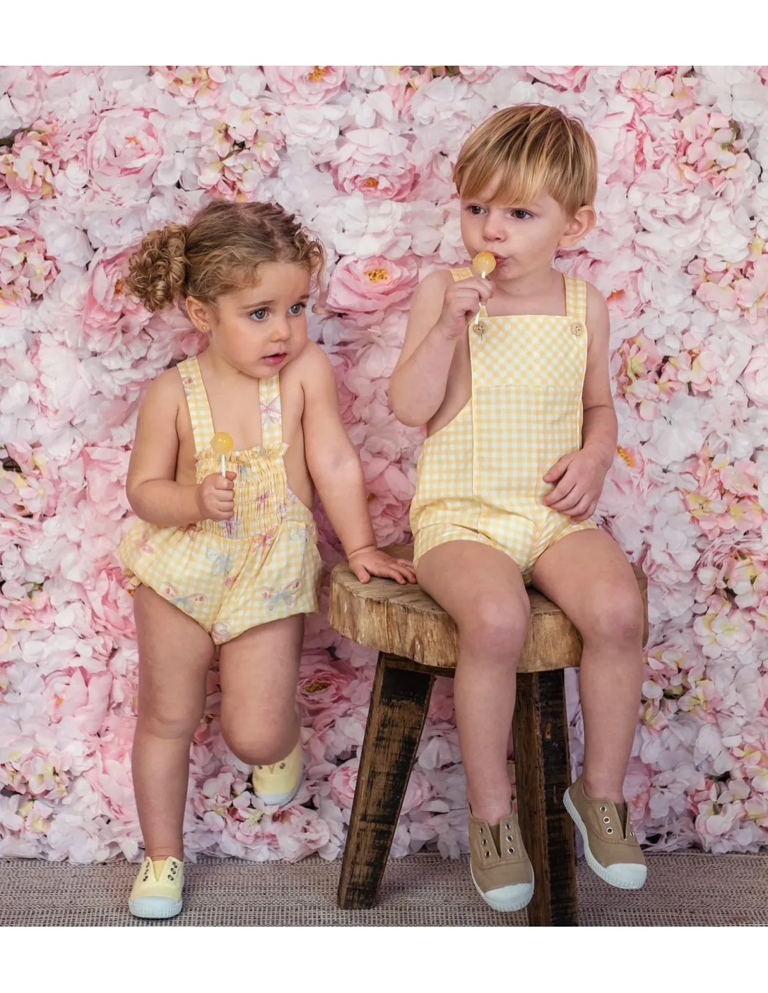 Peto Bebé Niño Marta y Paula Familia Arpa Vichy Amarillo