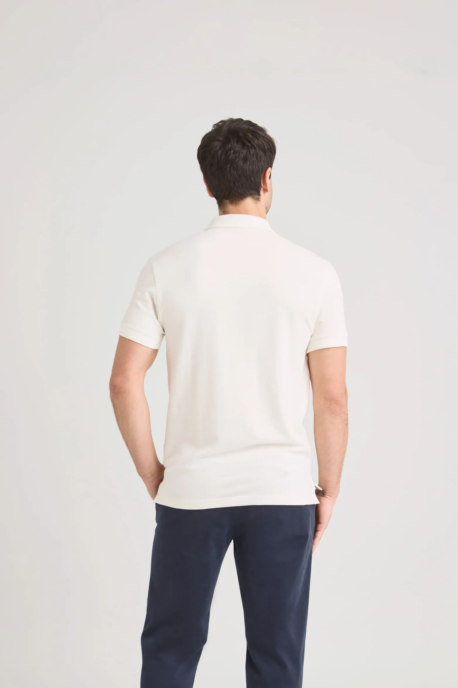 Polo oculus para hombre semi fit