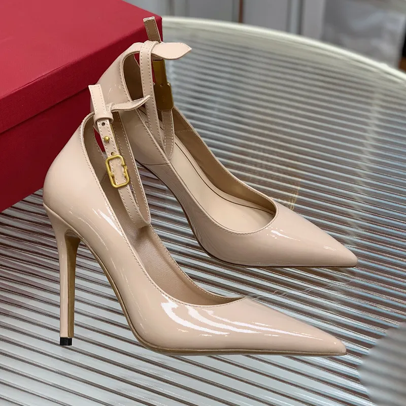 Tacón de aguja Zapatos de vestir Diseñador de moda Hebilla de charol fucsia Bombas 11 cm Tacón alto Punta puntiaguda Correa de t