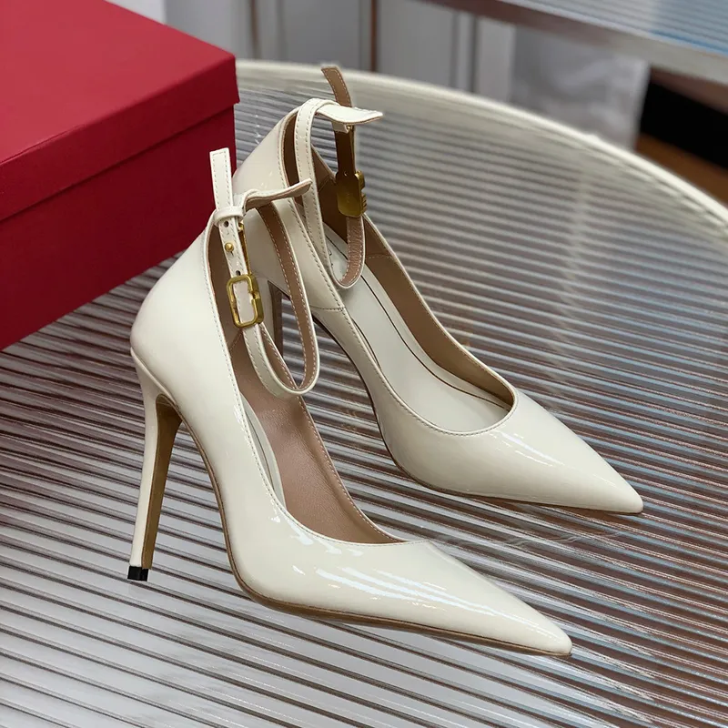 Tacón de aguja Zapatos de vestir Diseñador de moda Hebilla de charol fucsia Bombas 11 cm Tacón alto Punta puntiaguda Correa de t
