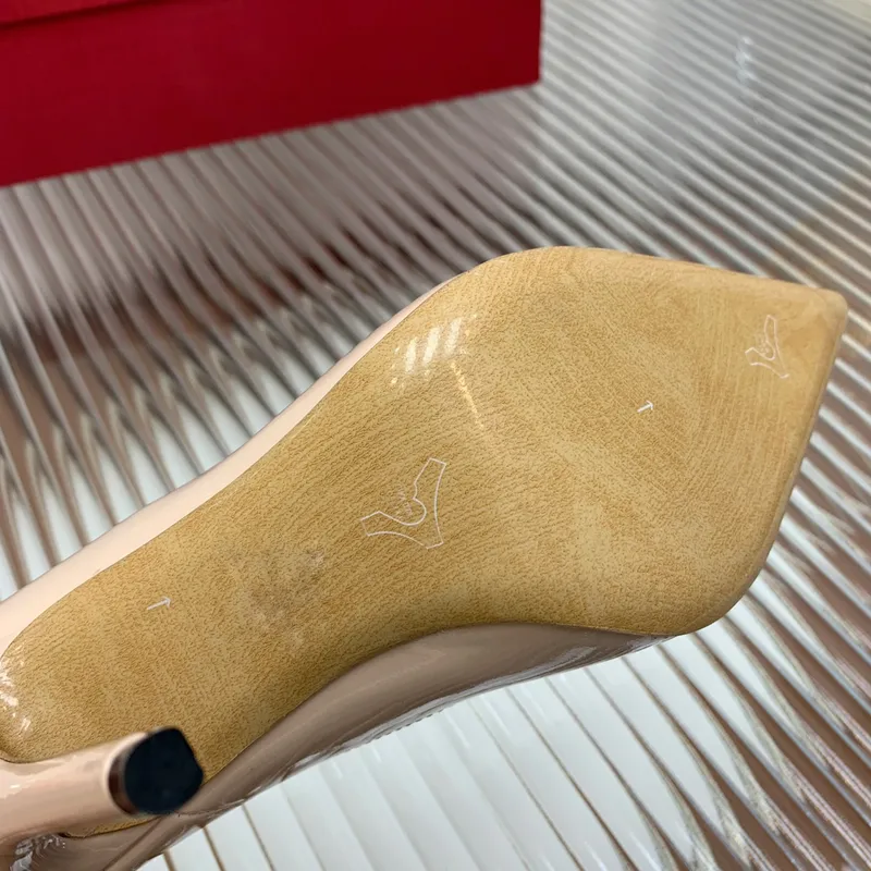 Tacón de aguja Zapatos de vestir Diseñador de moda Hebilla de charol fucsia Bombas 11 cm Tacón alto Punta puntiaguda Correa de t