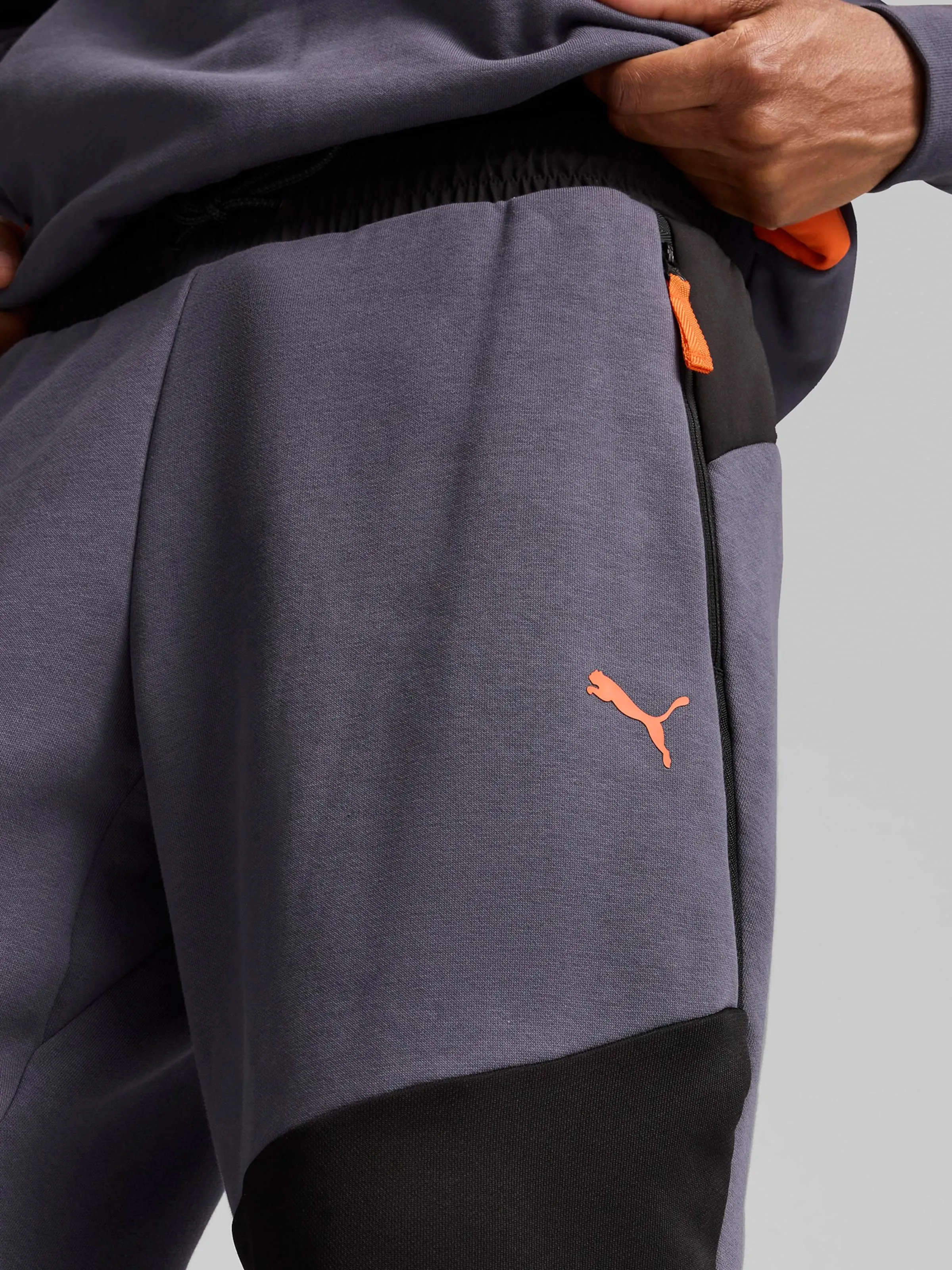 Tapered Pantalón PUMA en Gris Moteado