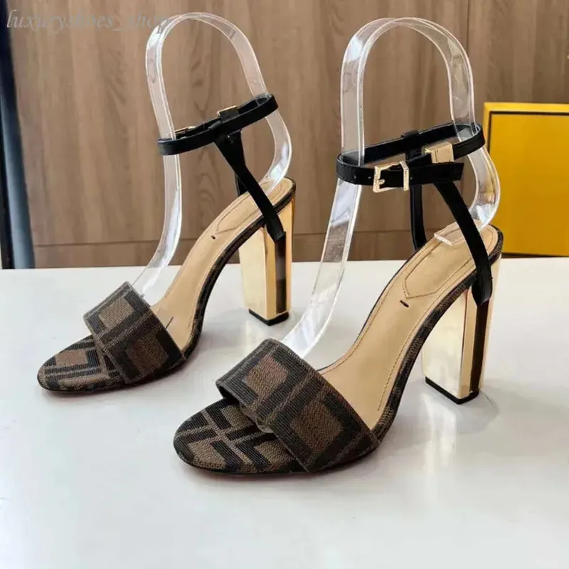 Tela marrón sandalias con tacón alto clásicos jacquard dorado metal metal hueco correa de tobillo tacón grueso sandalias de dise
