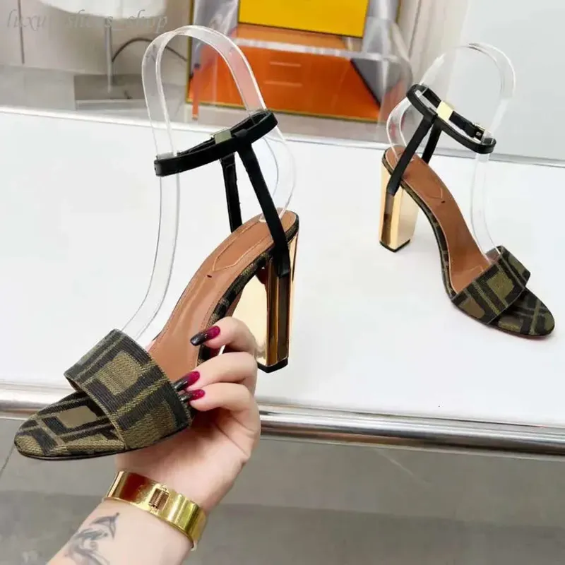Tela marrón sandalias con tacón alto clásicos jacquard dorado metal metal hueco correa de tobillo tacón grueso sandalias de dise