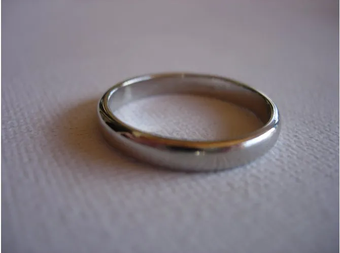 Tiffany & Co Unisex Ring Alliance Tiffany Classic 3mm en platino T 56 Plata 