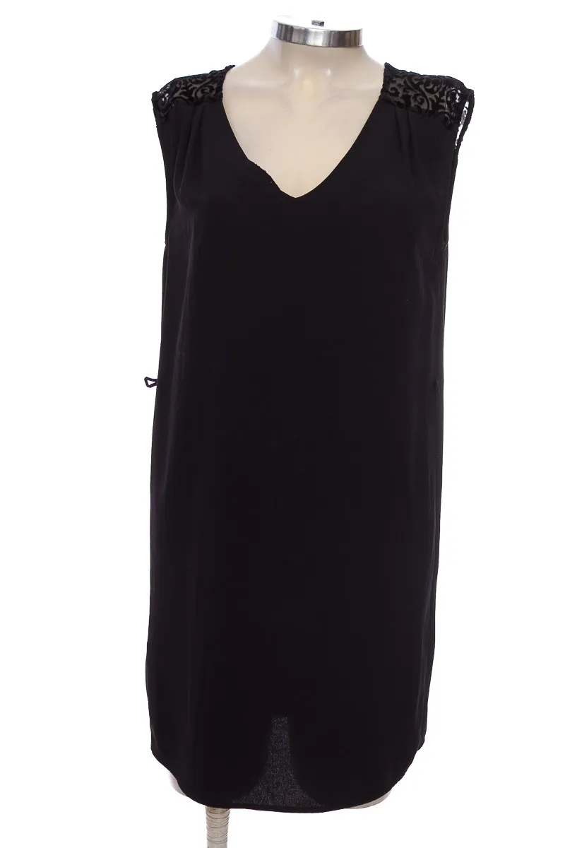 VESTIDO / ENTERIZO COLOR NEGRO  FOREVER 21