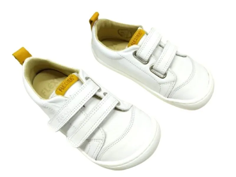 ZAPATILLA DE PIEL RESPETUOSA NENS EN COLOR BLANCO 9000 R